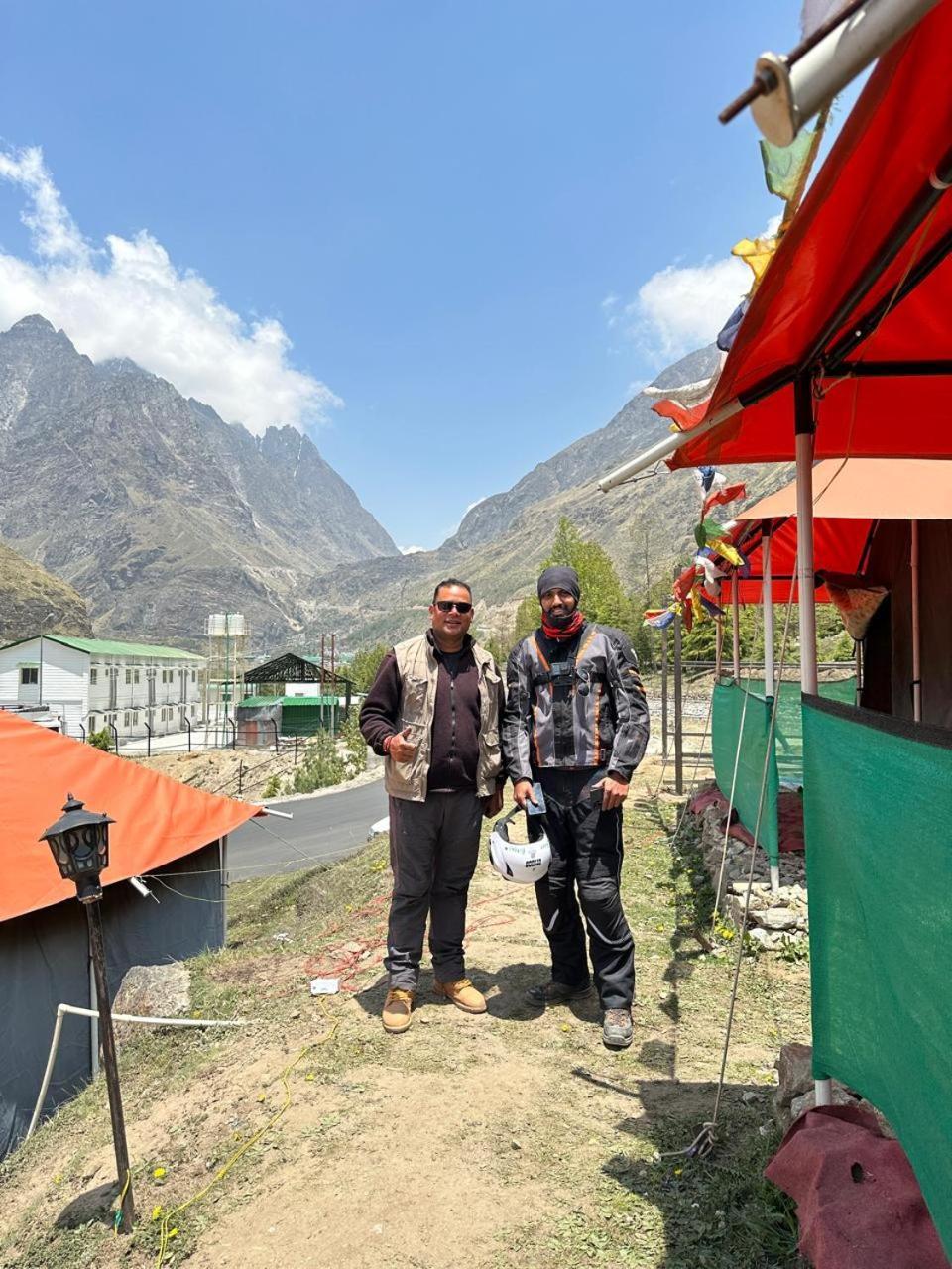 Buddy Hikers Stay Badrinath Extérieur photo